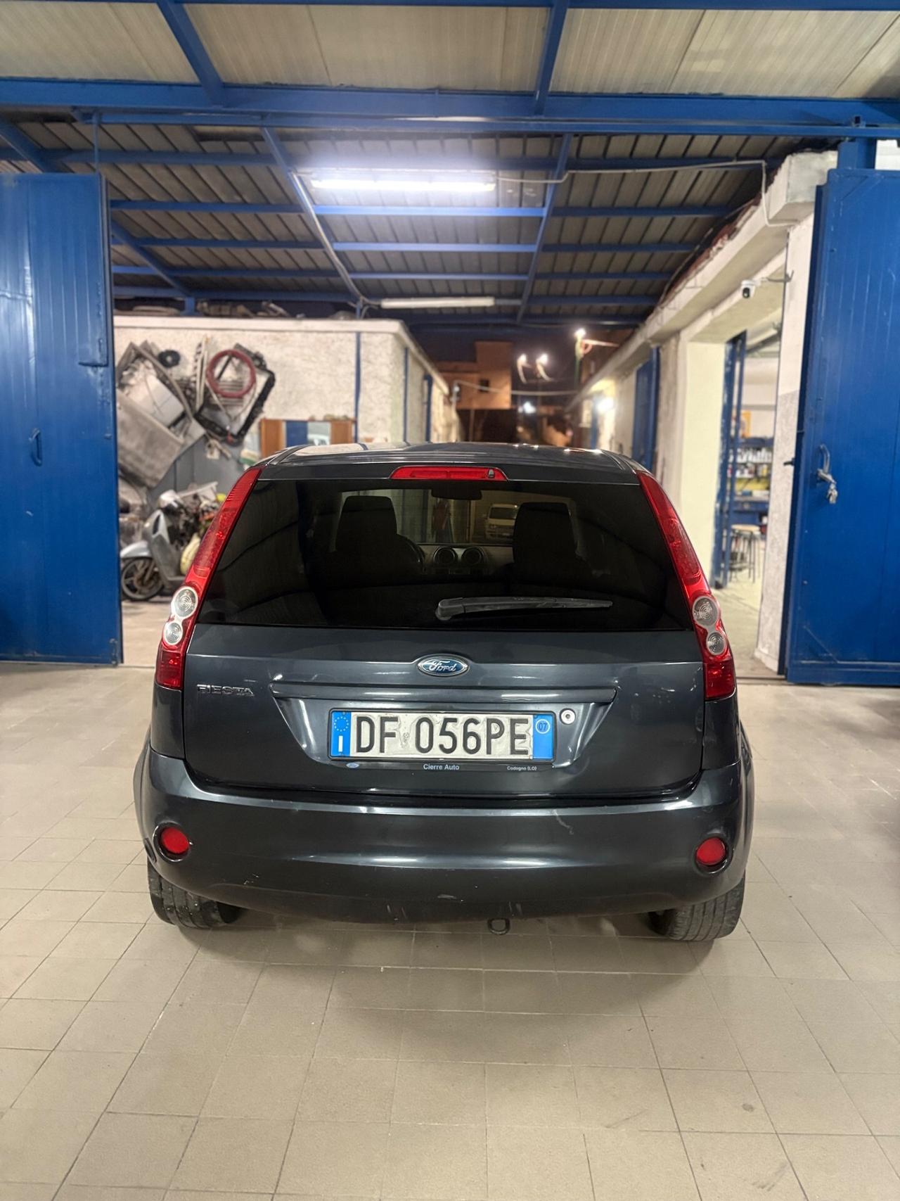 Ford Fiesta 1.2 GPL 5 porte
