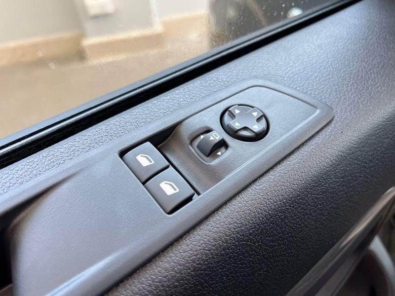 Peugeot Traveller BlueHDI 180 EAT8 STD Business