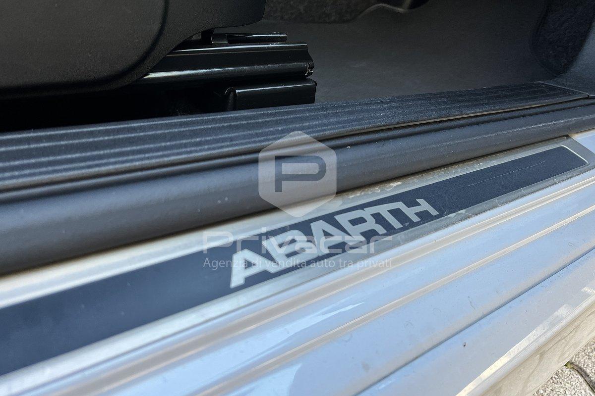 ABARTH 500 1.4 Turbo T-Jet Custom