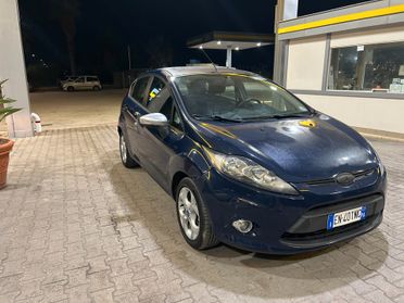 Ford Fiesta 1.4 TDCi 70CV 5 porte Titanium