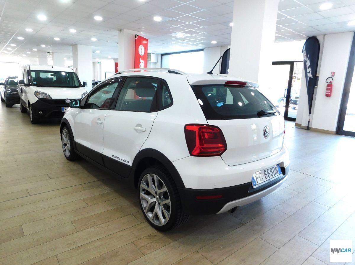 VOLKSWAGEN - Polo - Cross 1.4 TDI BlueMotion Tech.