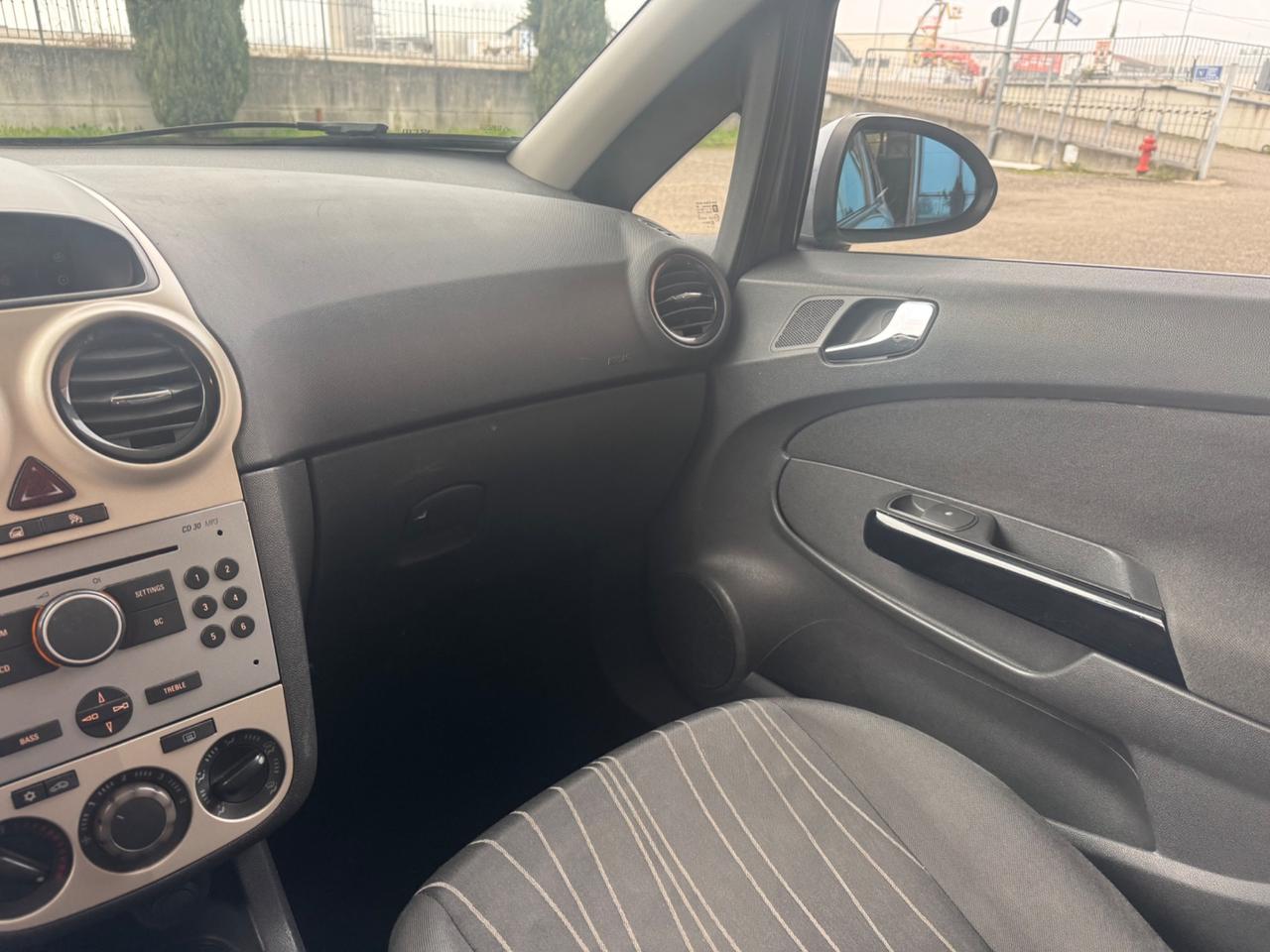 Opel Corsa 1.3 CDTI 75CV ecoFLEX 5 porte Cosmo