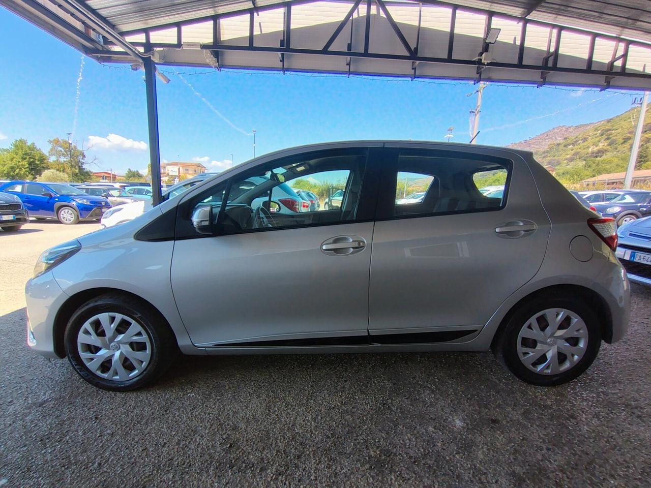 Toyota Yaris 1.5 Hybrid 5 porte Active