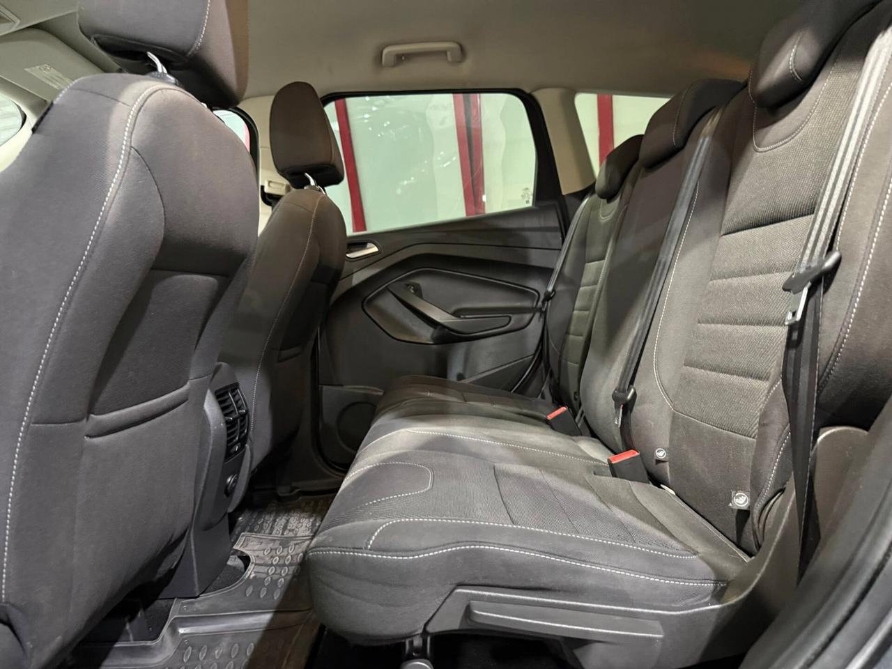Ford Kuga 2.0 Tdci 140cv4WD Titanium 2013
