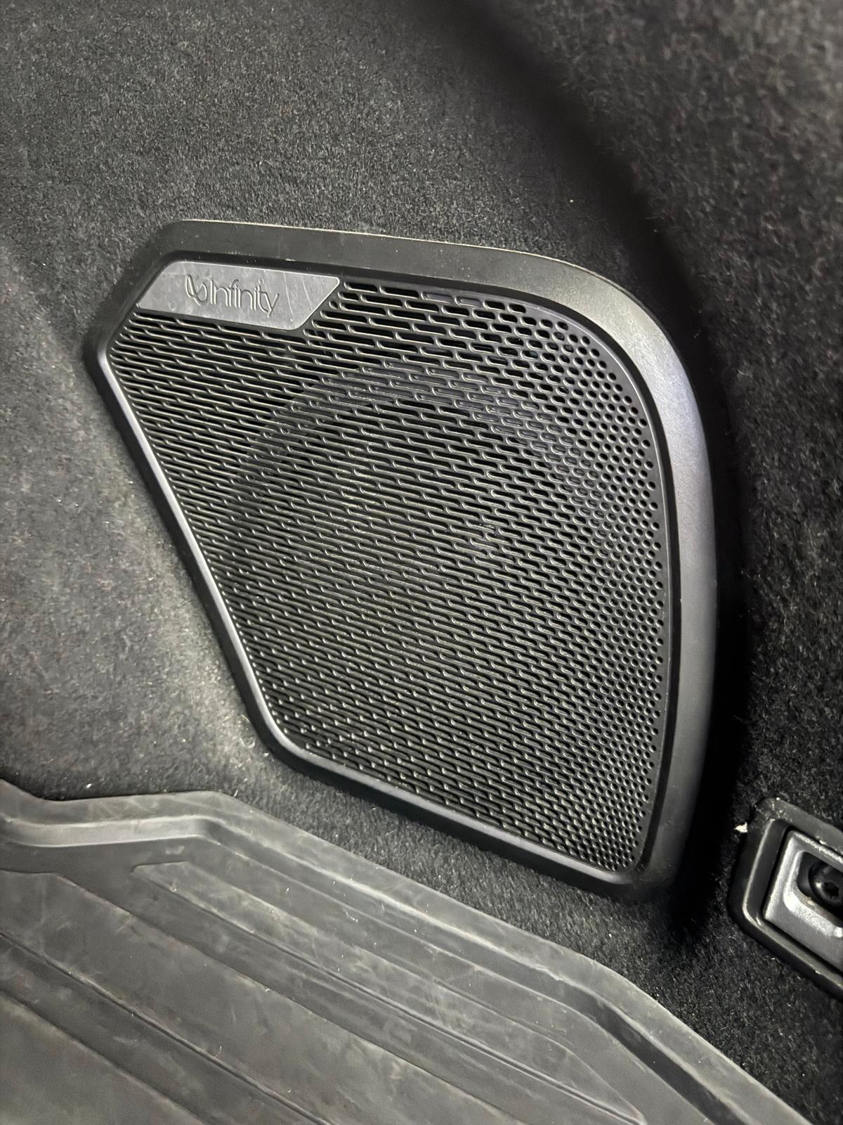 Lynk&co 01 PHEV 261cv More