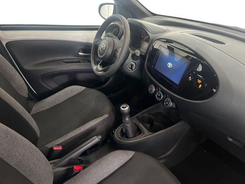 Toyota Aygo X Aygo X 1.0 Active 72cv