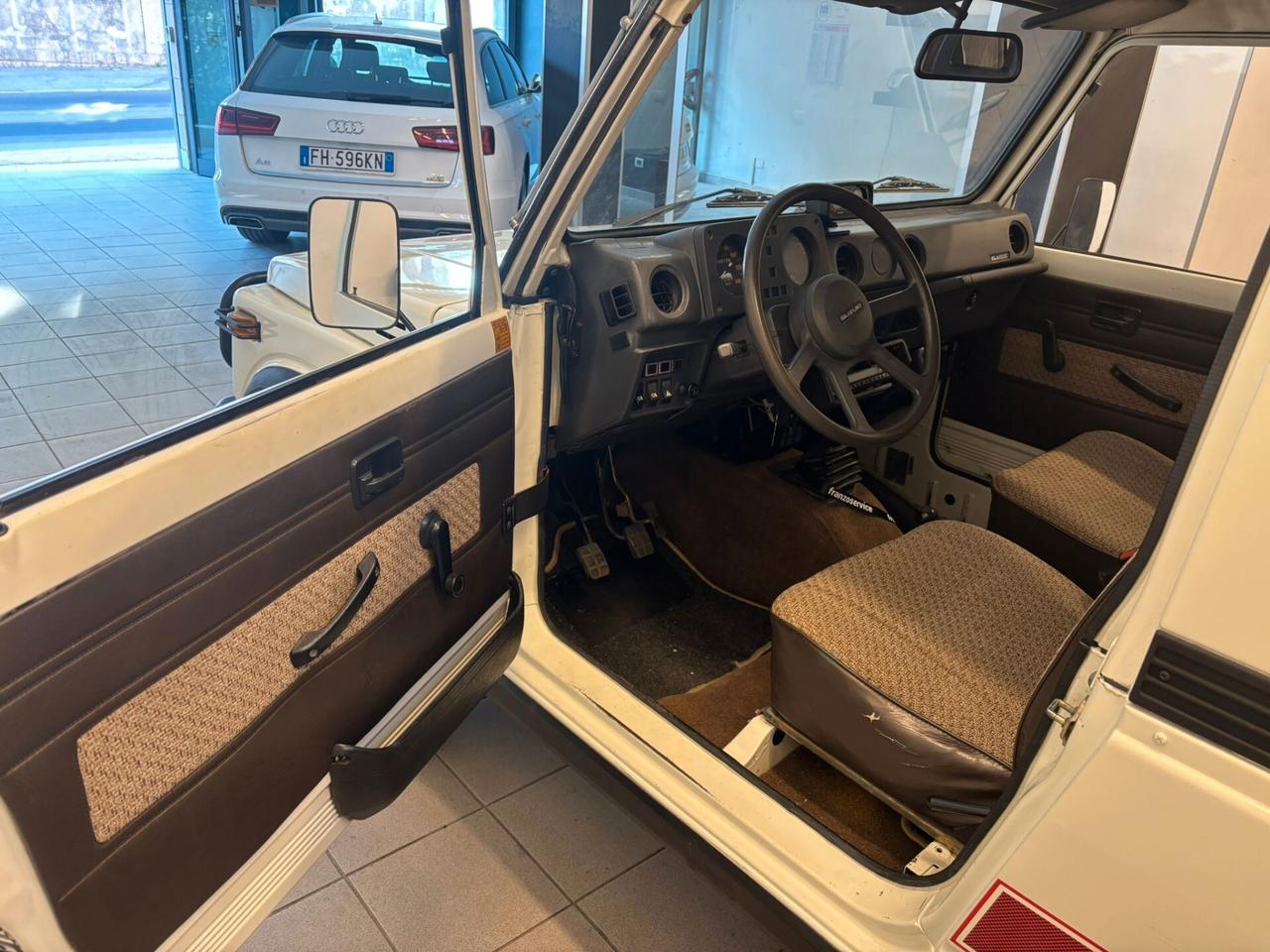 Suzuki SJ 410 SJ410 Cabriolet De Luxe