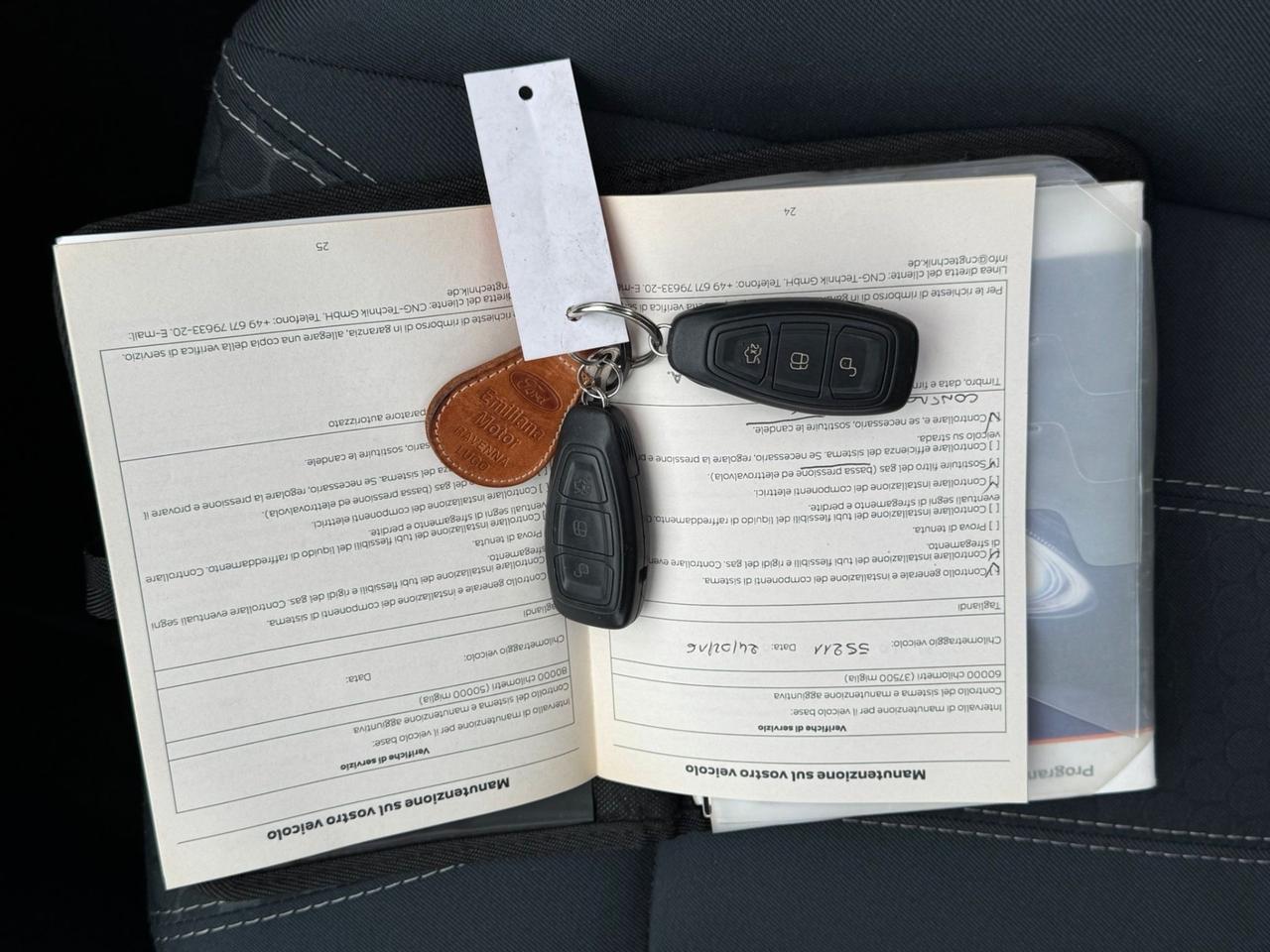 Ford Fiesta 1.4 5p. Bz.- GPL Titanium perfetta