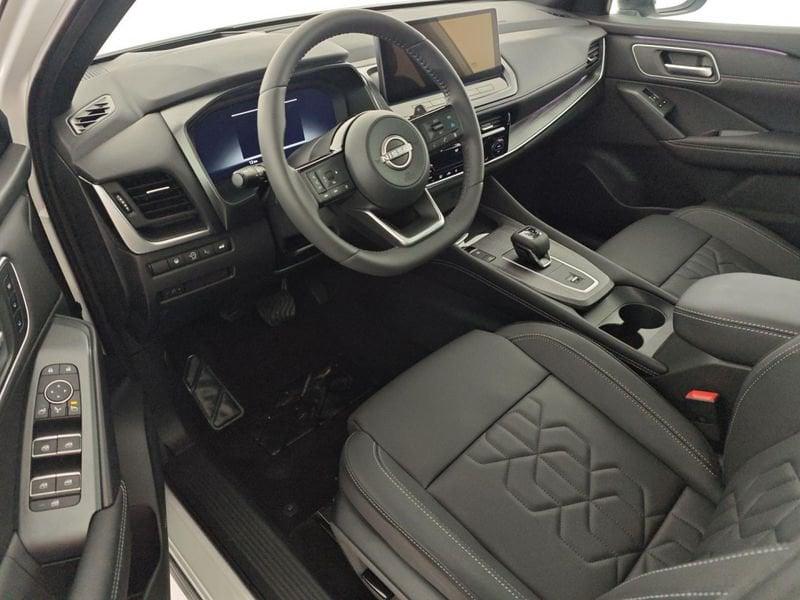 Nissan Qashqai MHEV 158 CV Xtronic Tekna + bicolor Nero +tetto panoramico in vetro