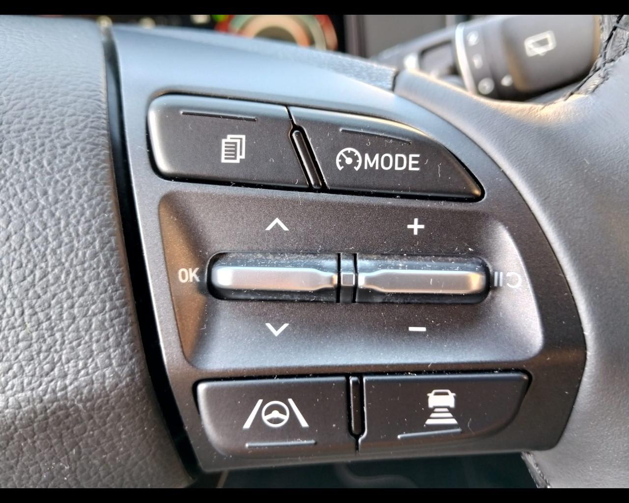 HYUNDAI Kona - Kona HEV 1.6 DCT XClass