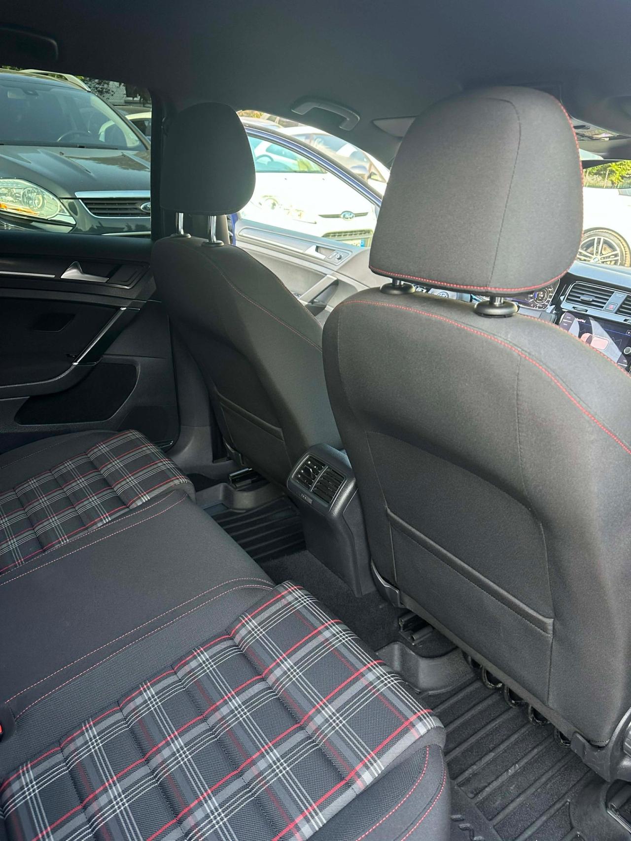 Volkswagen GOLF GTI PERFORMANCE 5P EU6B FULLOPT