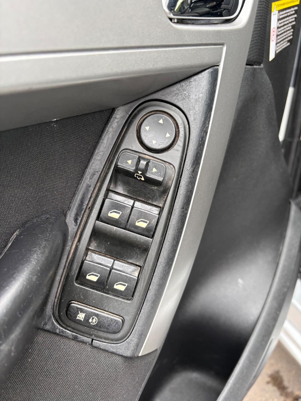 Citroen C4 Picasso 1.6 E-HDI OK per neopatentati!!