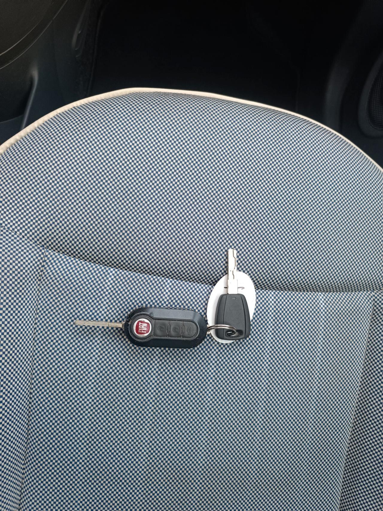 Fiat 500 1.2 Lounge SOLAMENTE 52.000 km