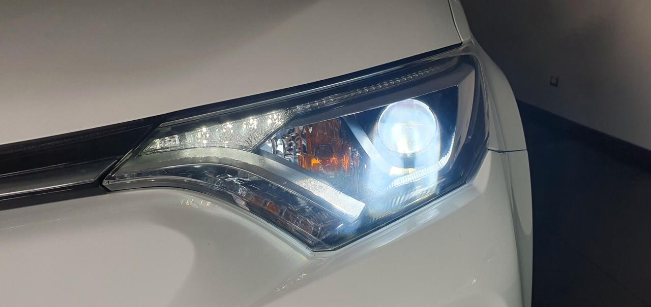 Toyota RAV 4 RAV4 2.0 D-4D 2WD Active