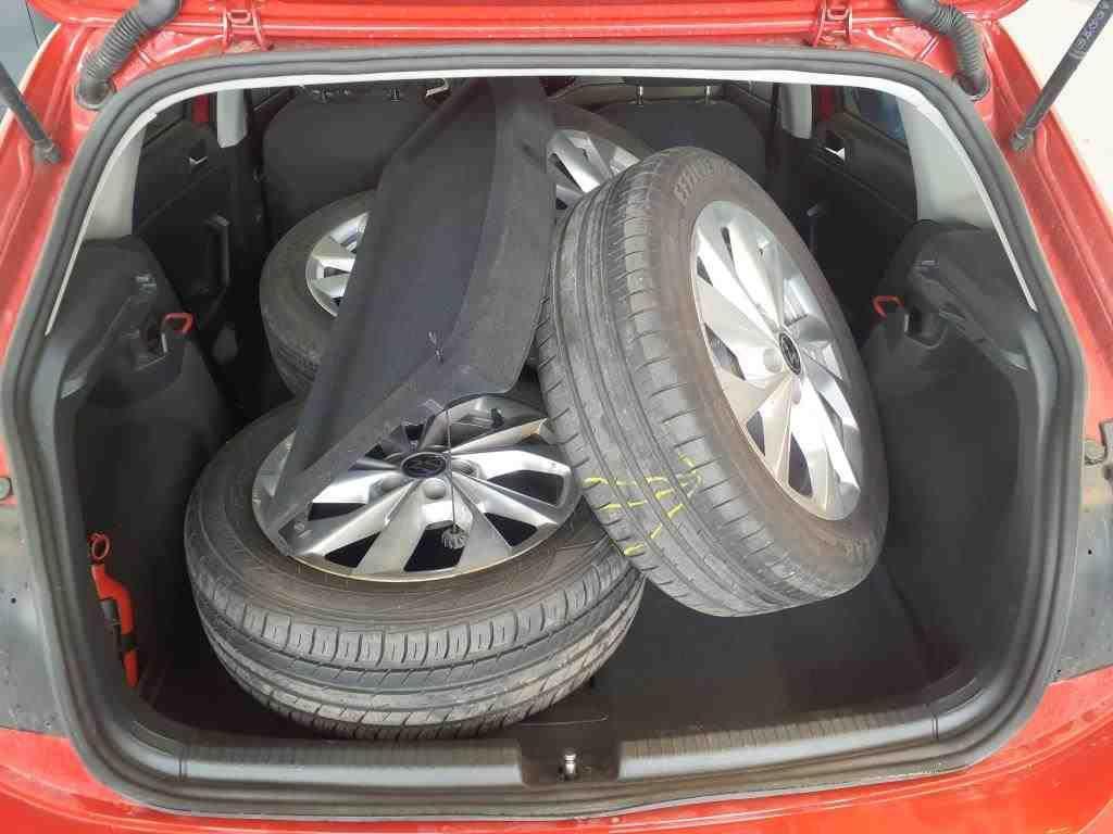 Volkswagen Polo 1.0 TGI Style Fari Matrix, Navi, ACC +Set invernale