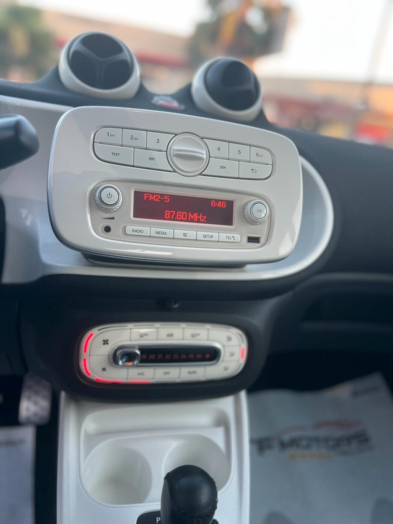 Smart fortwo 453 PASSION SOLO 97.000KM 2015