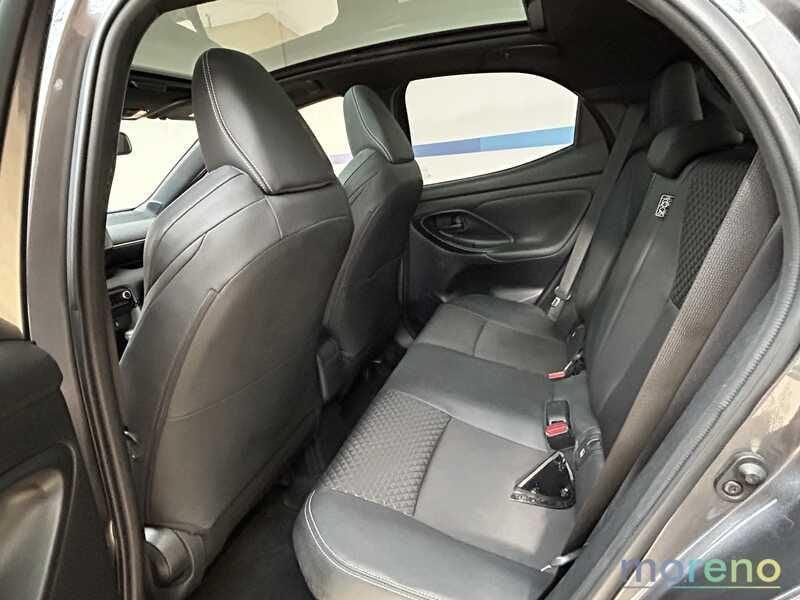 Toyota Yaris 1.5h Lounge