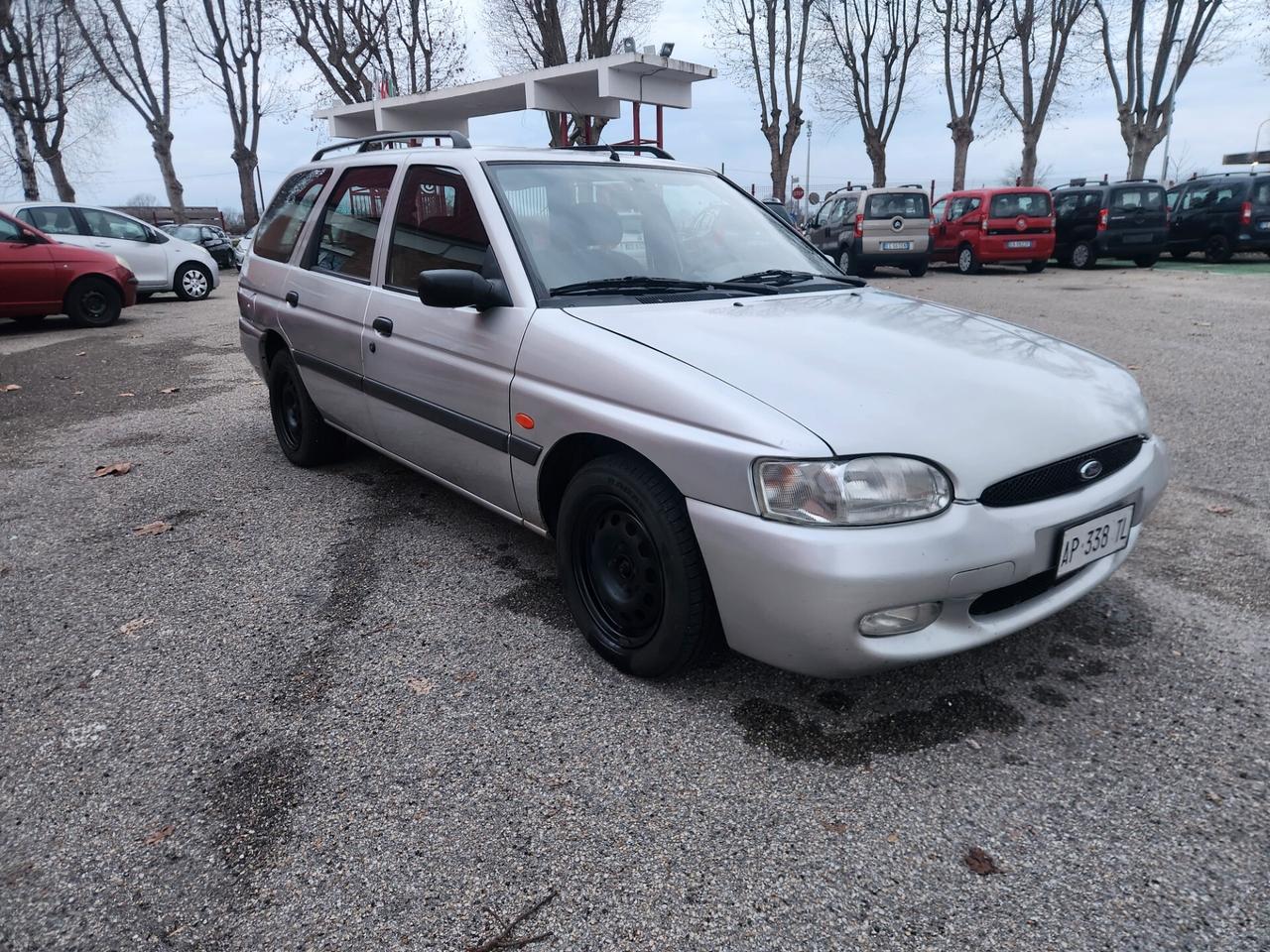 Ford Escort/Orion Escort 1.6i 16V cat S.W. Explorer
