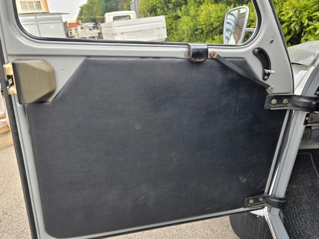 CITROEN 2CV 6 Dolly