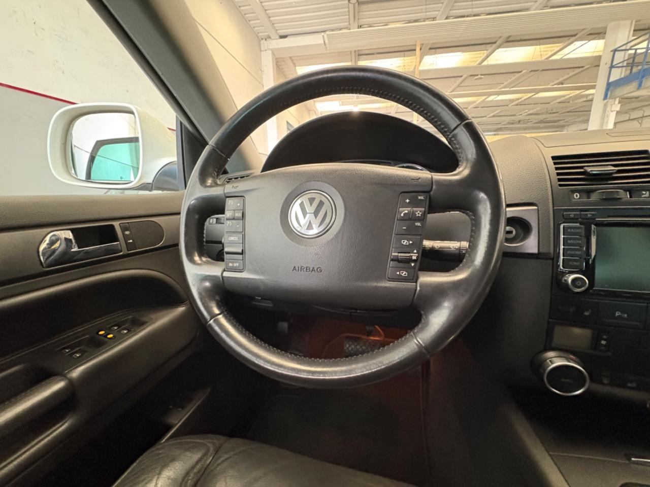 Volkswagen Touareg 3.0 TDI tiptronic 2010