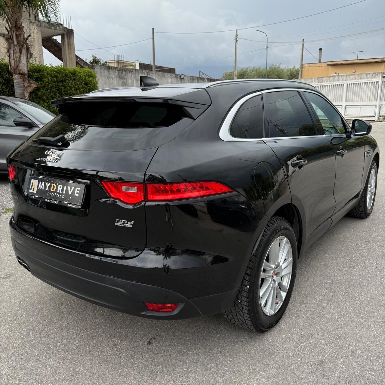 Jaguar F-Pace 2.0 D 180 CV aut. R-Sport