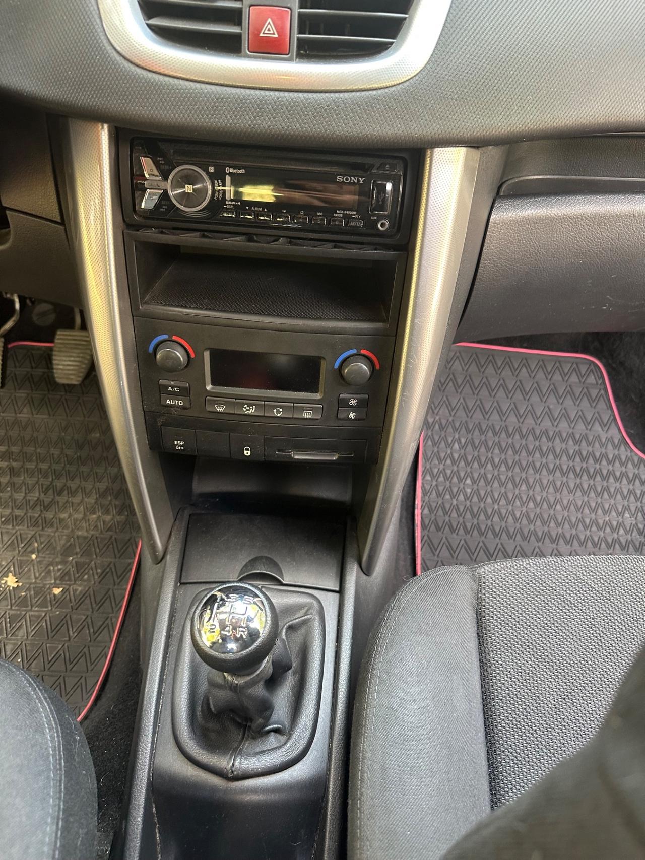 Peugeot 207 1.6 HDi 110CV 3p. XS
