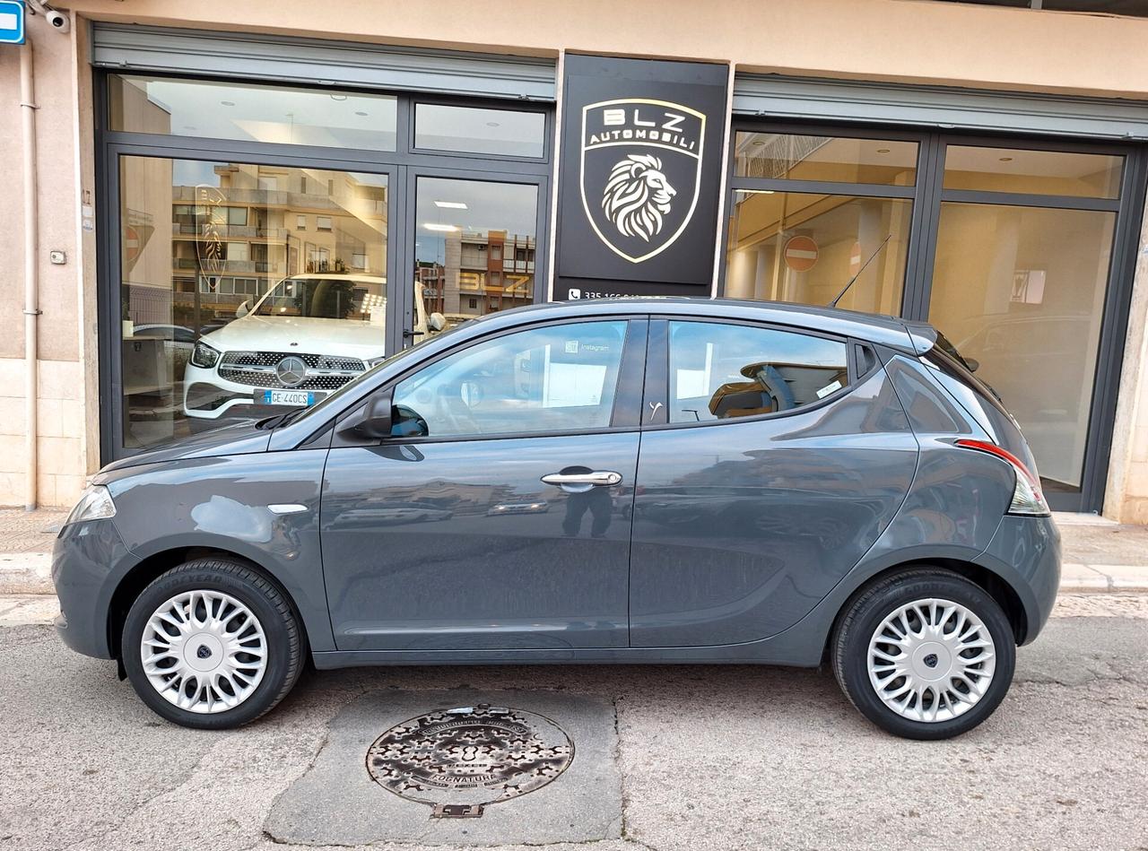 Lancia Ypsilon 1.2 69 CV 5 porte Platinum