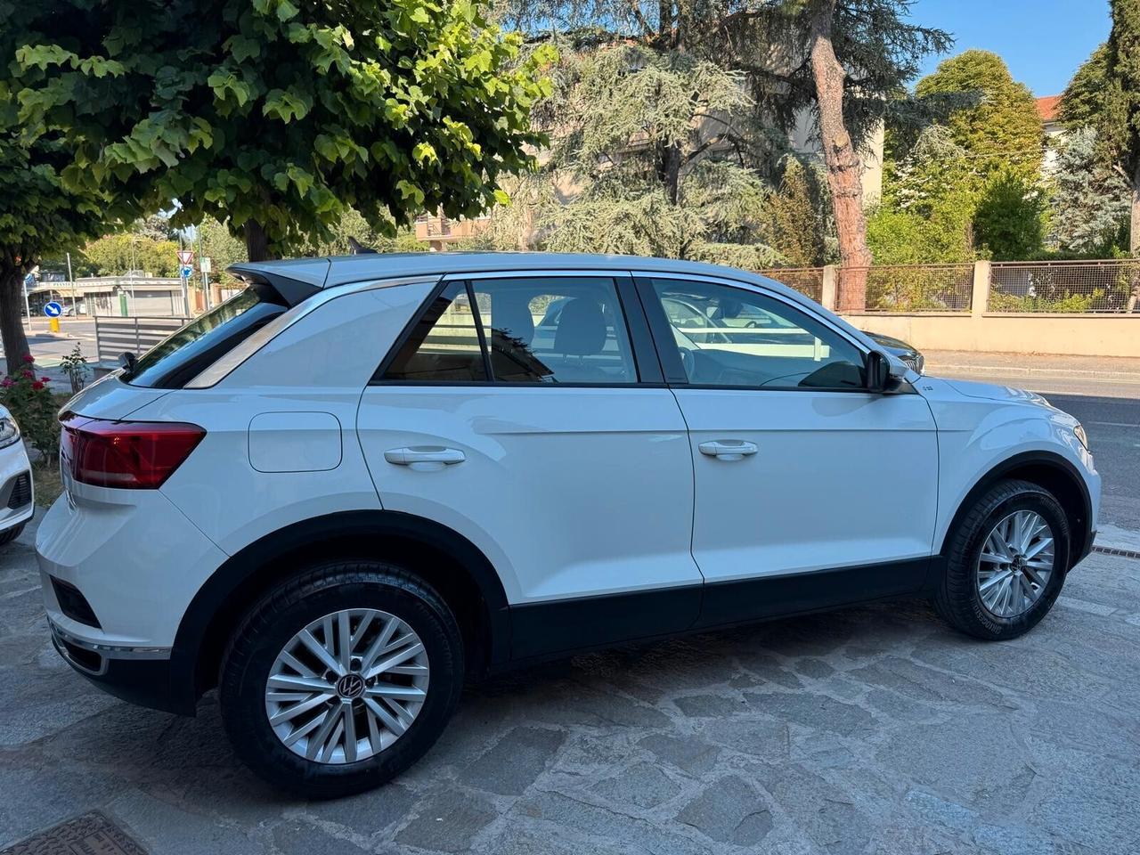 VW T-Roc 2.0 TDI SCR 150cv DSG BUSINESS BlueM Tech