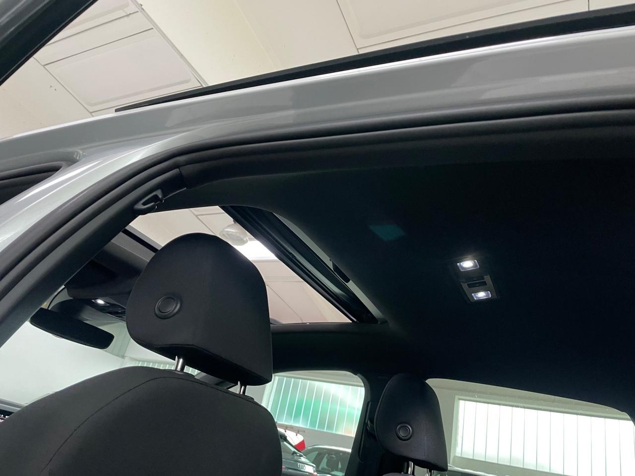 Volkswagen Taigo 1.5 TSI ACT 150 CV DSG R-Line Black