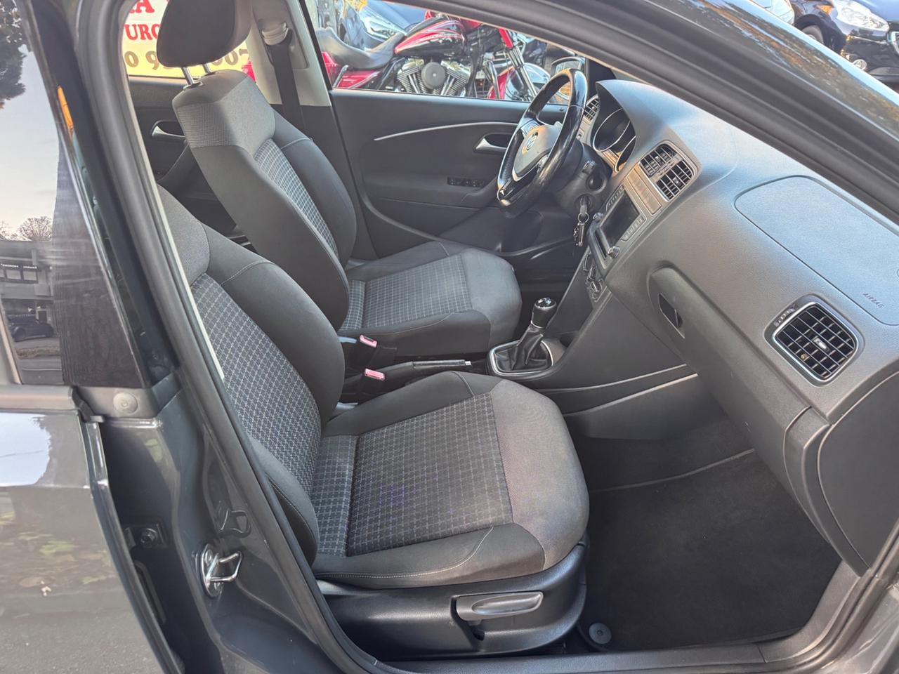 VW Polo 1.4 TDI 5 porte neopaten garanzia 12 mesi