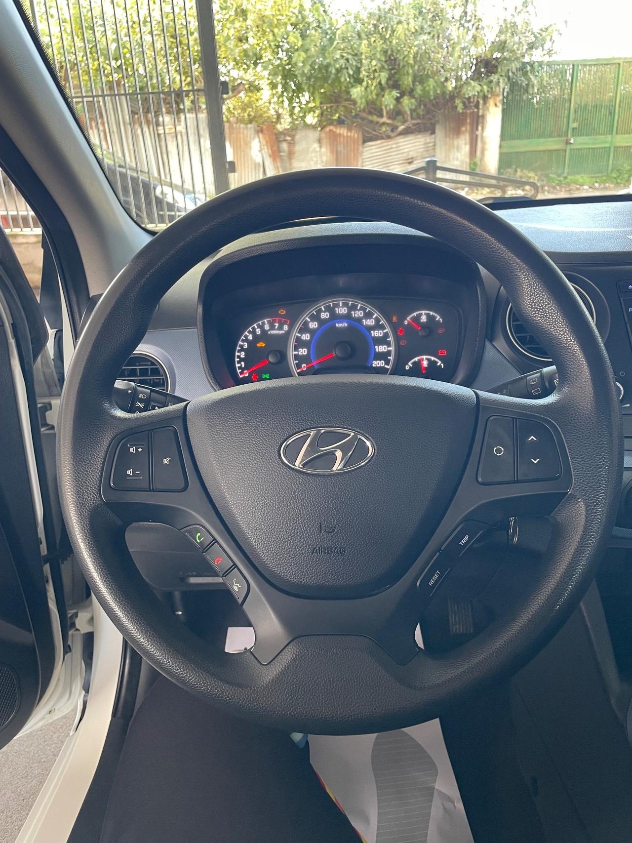 Hyundai i10 1.0 LPGI Econext Sound Edition dal nord Italia