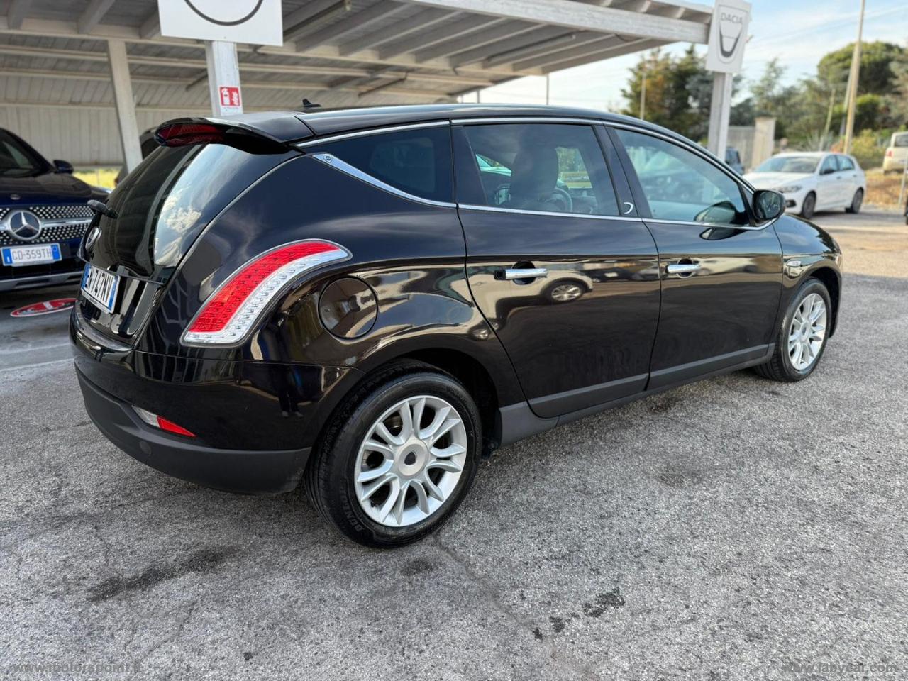 LANCIA Delta 1.6 MJT DPF ORO