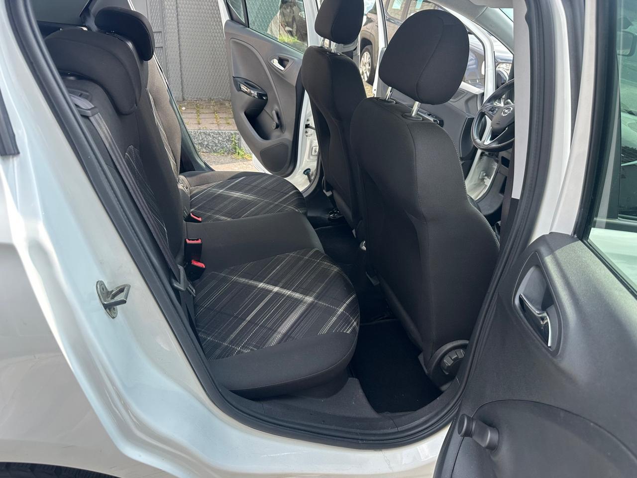Opel Corsa 1.4 90CV GPL - euro 6 - ok neopatentati