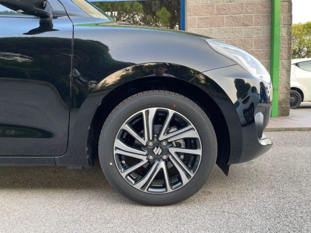 SUZUKI Swift 1.2 83CV CVT AUTOMATICA HYBRID TOP KM-0 NAVIGATORE