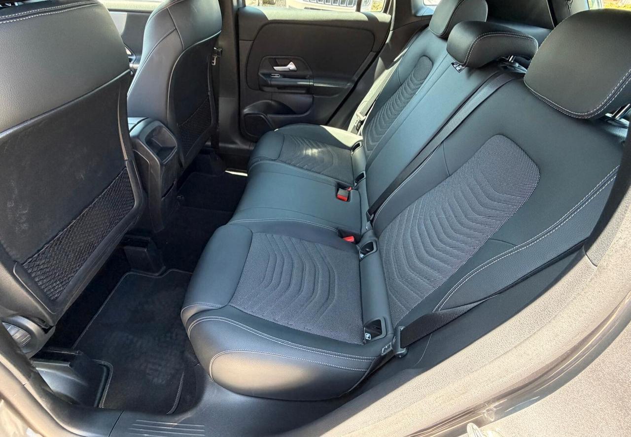 Mercedes-benz GLA 200 d Automatic Sport
