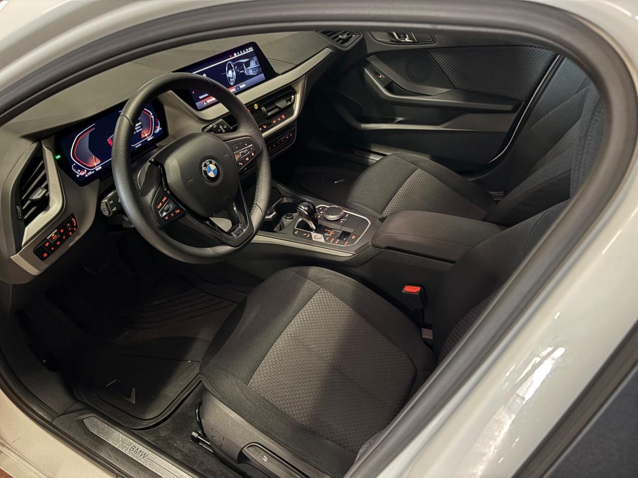 Bmw 118 118i 5p. Business Advantage