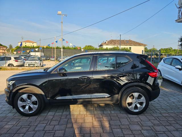 VOLVO XC40 D3 AWD Geartronic Momentum