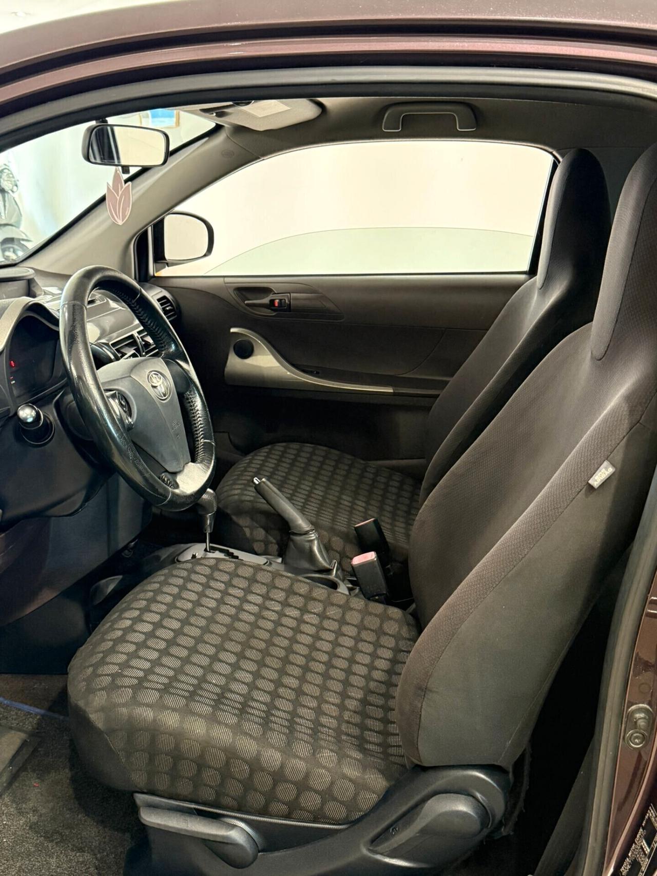 Toyota IQ 1.0 68cv AUTOMATICA Motore Nuovo