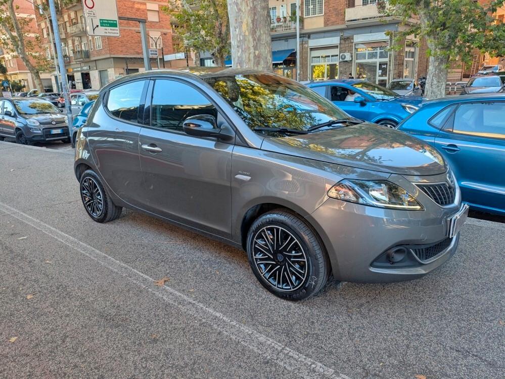 Lancia Ypsilon 1.0 Hybrid UNIPRO' SENZA VINCOLI DI FINANZIAMENTO