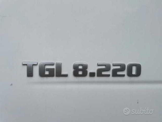 MAN TGL 8.220