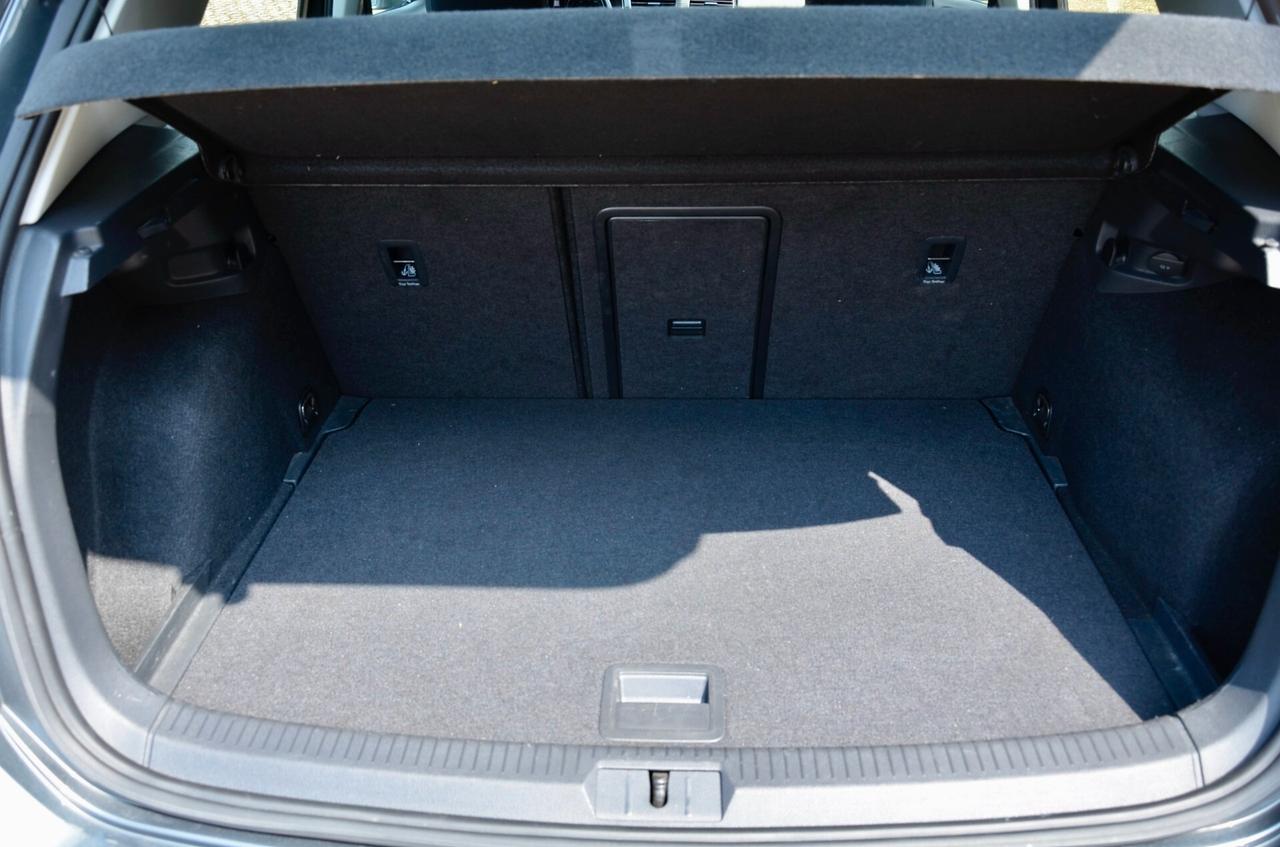 VOLKSWAGEN GOLF 5p 1.5 TGI BUSINESS 130cv, UNICOUTILIZZATORE, UFF ITALIANA, EURO 6D, APPLE ANDROID, PERMUTE