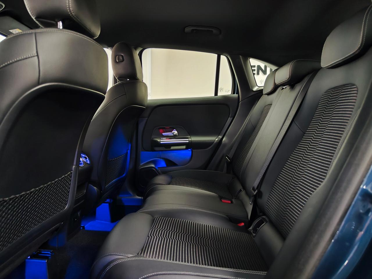 Mercedes-benz GLA 200 d Automatic Sport Plus LED AMBIENTE