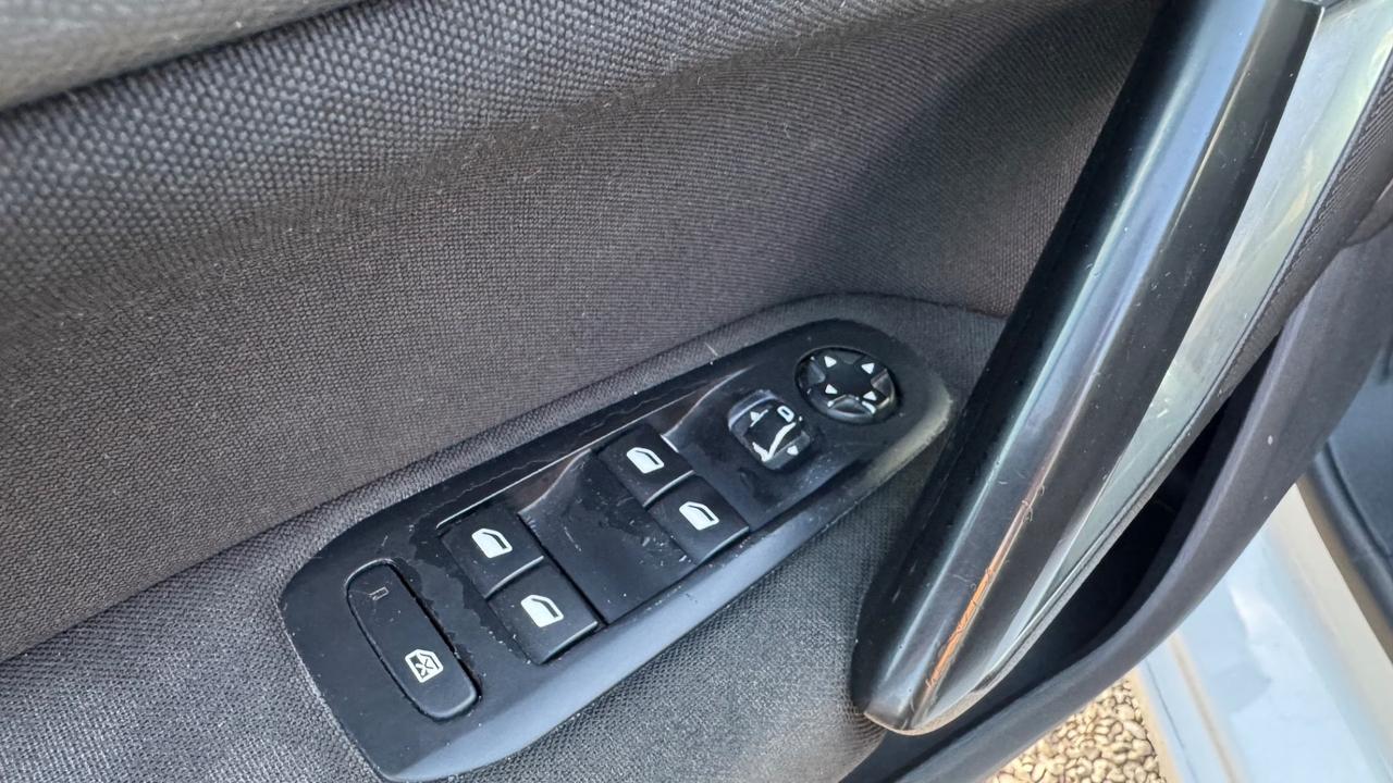 Peugeot 308 1.6 e-HDi 115 CV Stop&Start Business