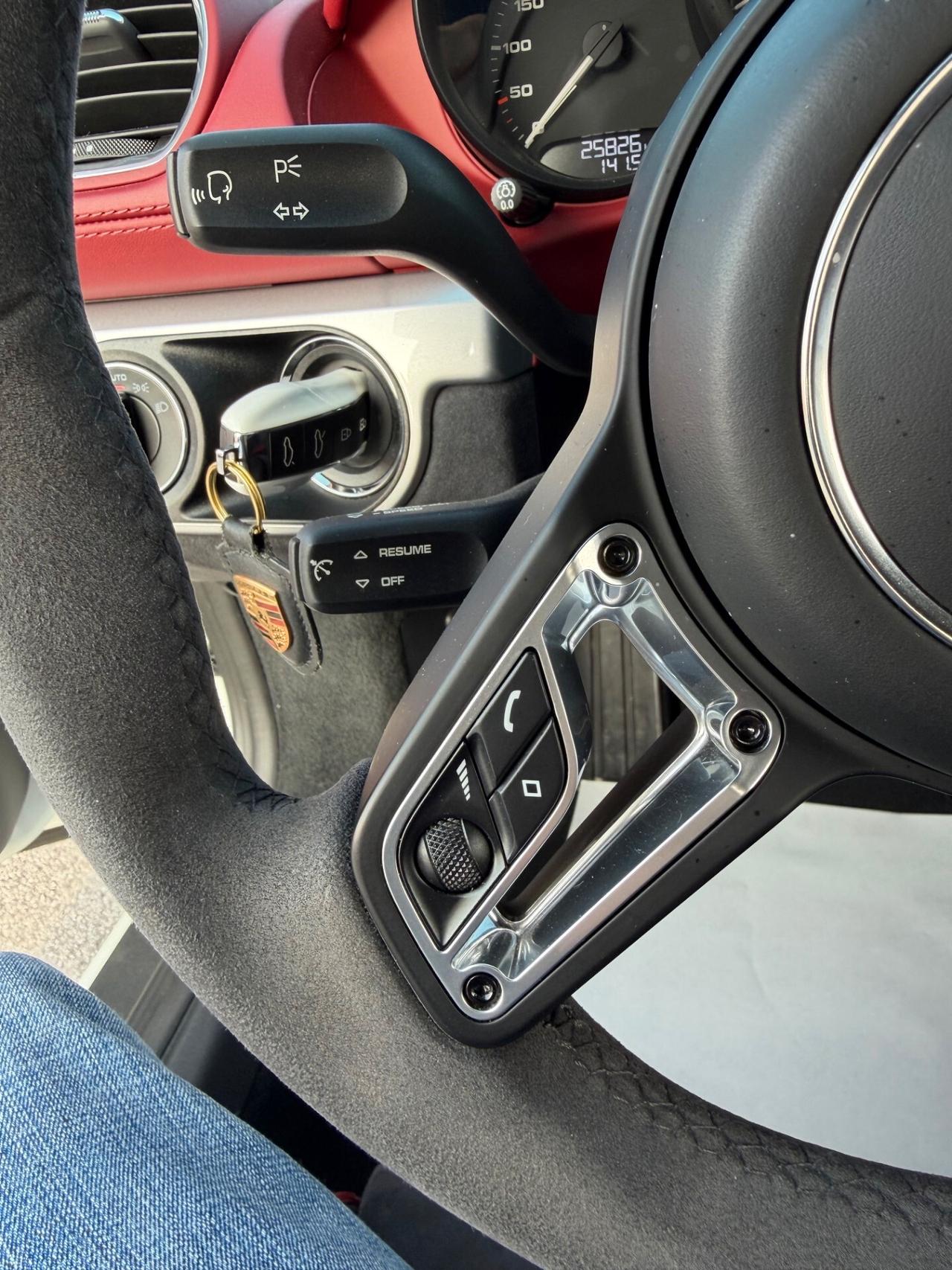 Porsche 718 Spyder 4.0/carboceramici/scarico/capote rossa/km doc.