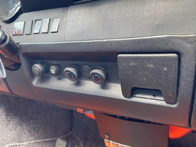 VOLKSWAGEN Maggiolone 1303 CABRIOLET