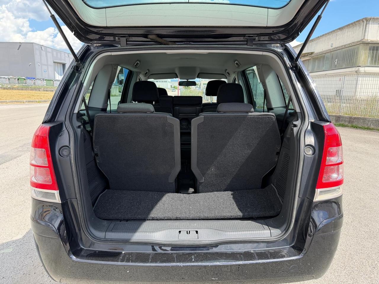 Opel Zafira 16V ecoM Turbo Cosmo 152000 KM
