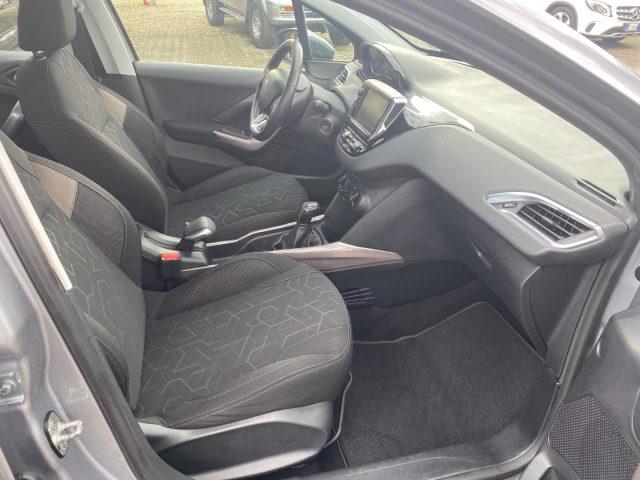 PEUGEOT 2008 BlueHDi 100 Allure