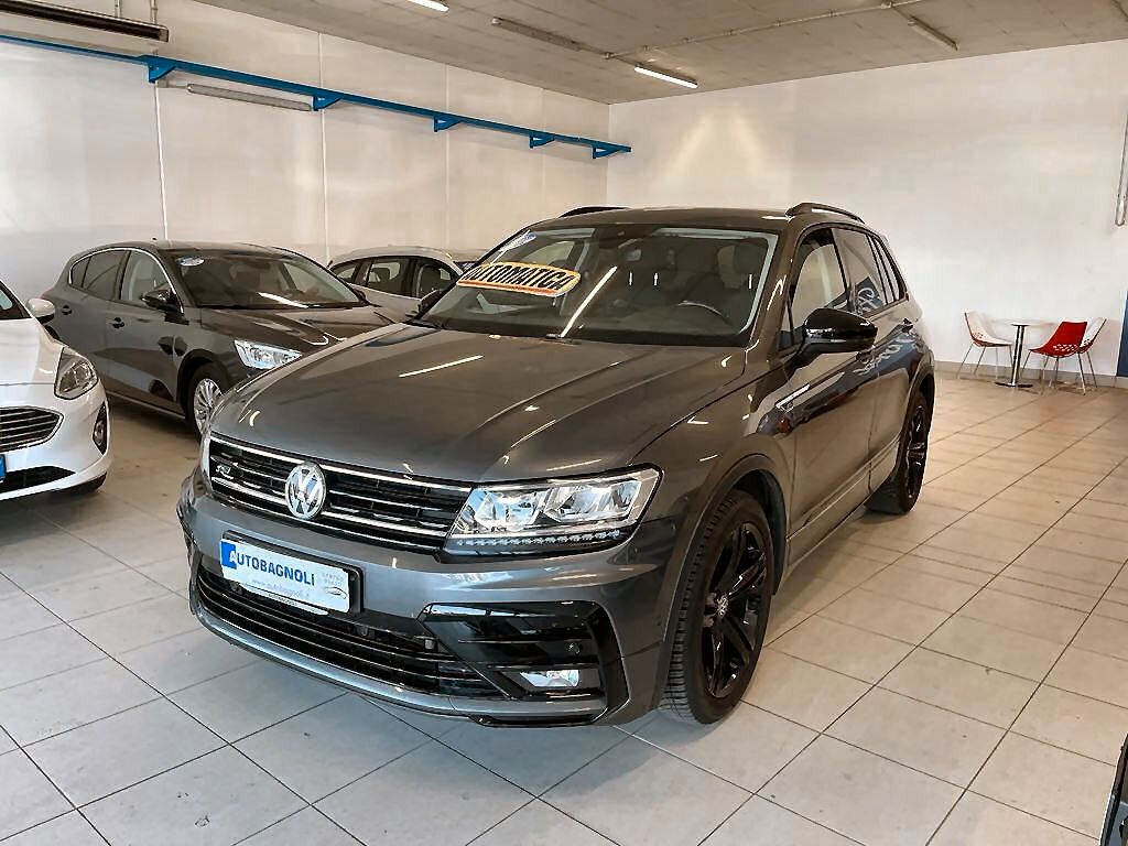 Volkswagen Tiguan SPORT 2.0 TDI SCR DSG R-LINE