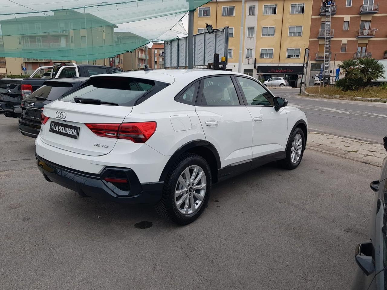 Audi Q3 SPB 35 TFSI S line edition