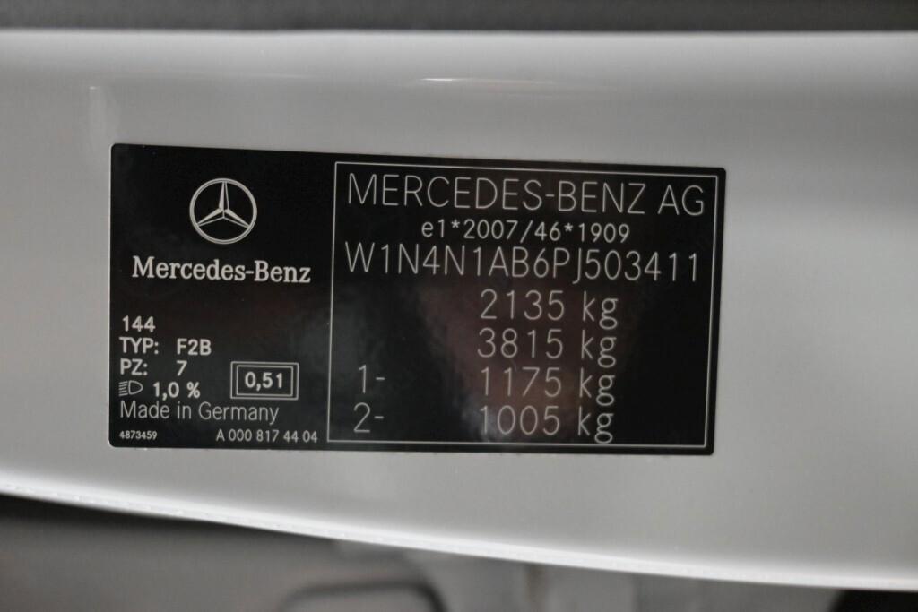 MERCEDES-BENZ GLA 180D 115CV AUTOMATIC BUSINESS SOLUTION ( NAVI PREMIUM - CRUISE - PARK ASSIST - TELECAMERA POST. )